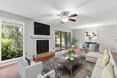 4120 Hanging Moss Court Jacksonville FL 32257