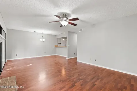 4120 Hanging Moss Court Jacksonville FL 32257