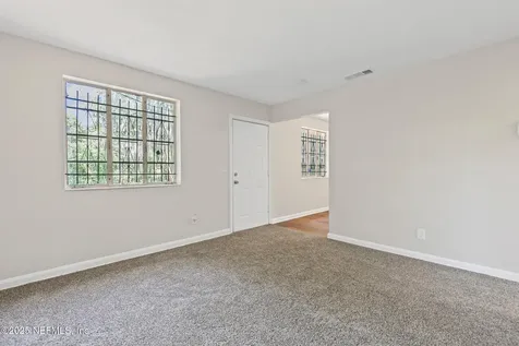 6773 Restlawn Drive Jacksonville FL 32208