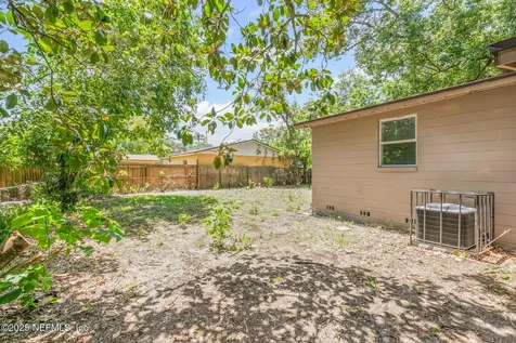 6773 Restlawn Drive Jacksonville FL 32208
