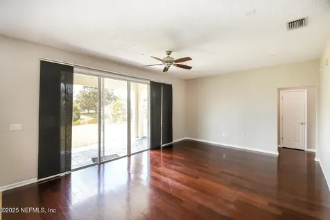 8333 Highgate Drive Jacksonville FL 32216