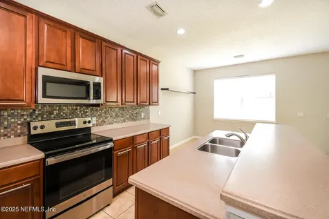 8333 Highgate Drive Jacksonville FL 32216