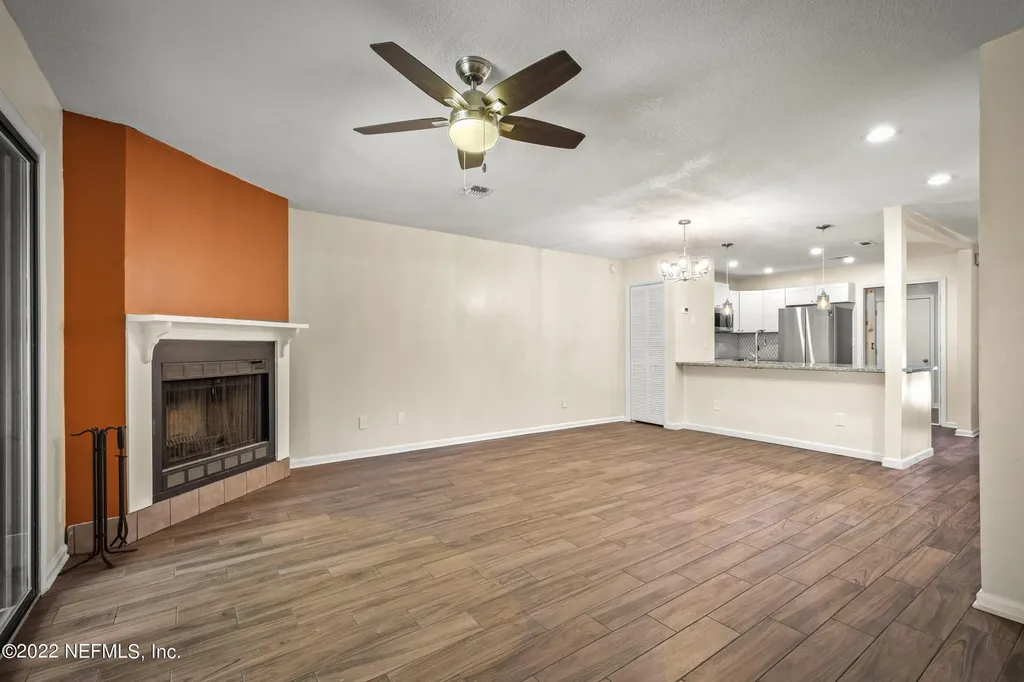 4118 Quiet Crk Lp Middleburg FL 32068