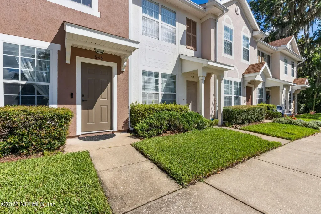 8416 Thornbush Court Jacksonville FL 32216