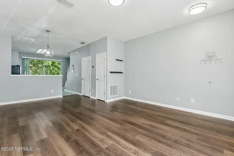 8416 Thornbush Court Jacksonville FL 32216