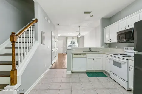 8416 Thornbush Court Jacksonville FL 32216