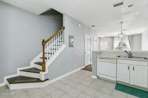 8416 Thornbush Court Jacksonville FL 32216