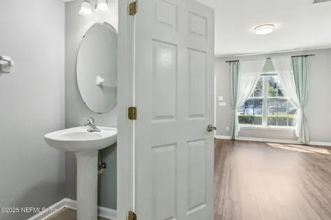 8416 Thornbush Court Jacksonville FL 32216