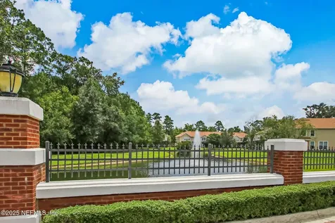 8416 Thornbush Court Jacksonville FL 32216