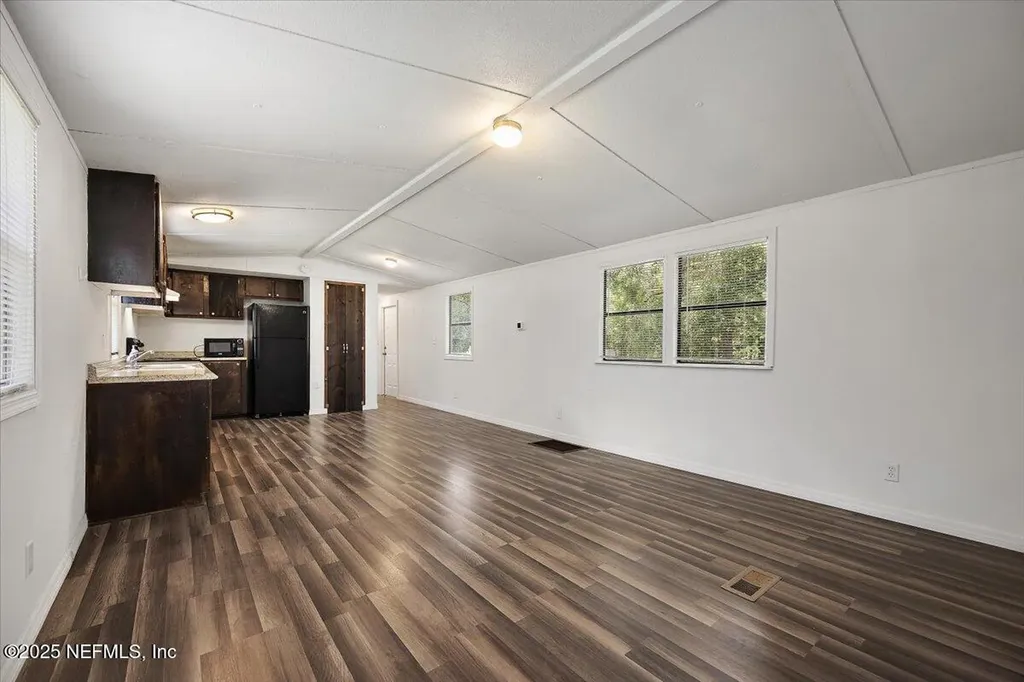 10145 Flikkema Avenue Hastings FL 32145