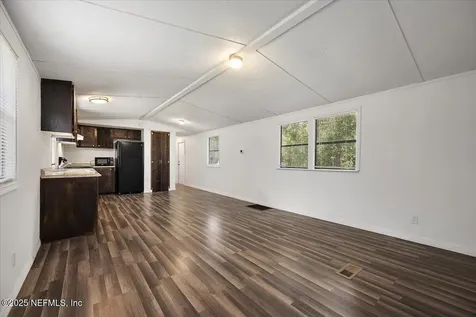 10145 Flikkema Avenue Hastings FL 32145