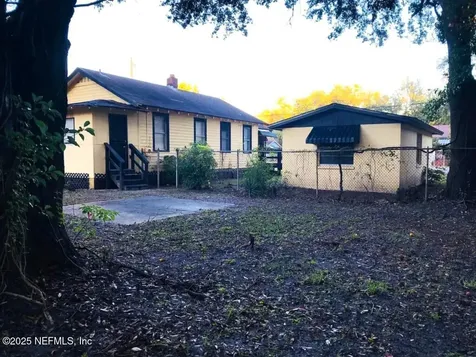 2126 Spires Avenue Jacksonville FL 32209