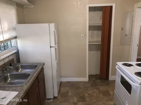 1348 W 14th Street Jacksonville FL 32209