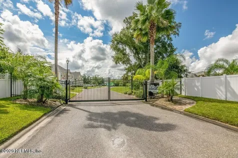 4786 Yacht Court Jacksonville FL 32225
