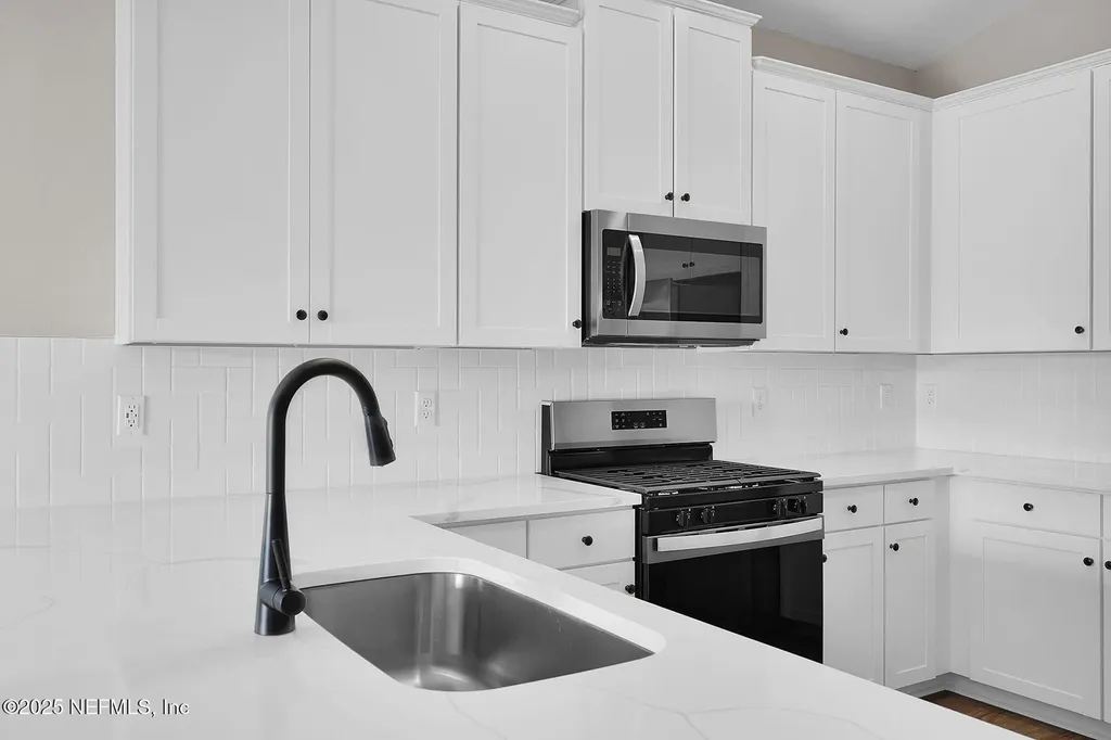 2114 Black Glass Place Middleburg FL 32068