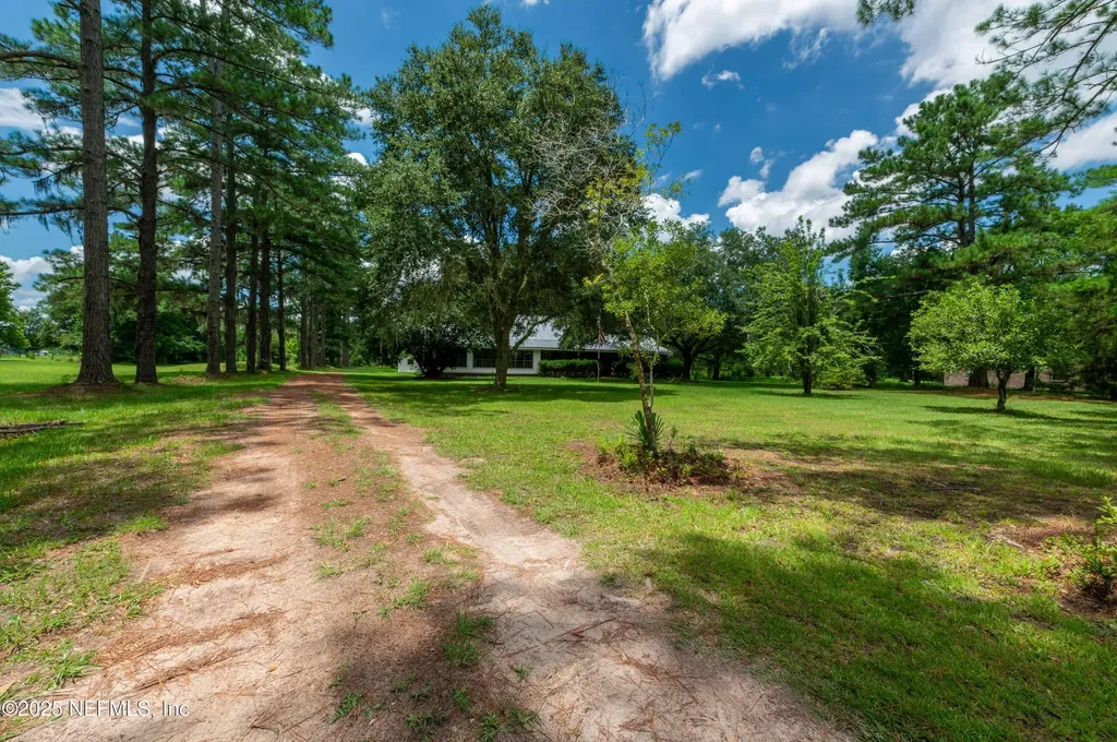 55289 Gressman Road Callahan FL 32011