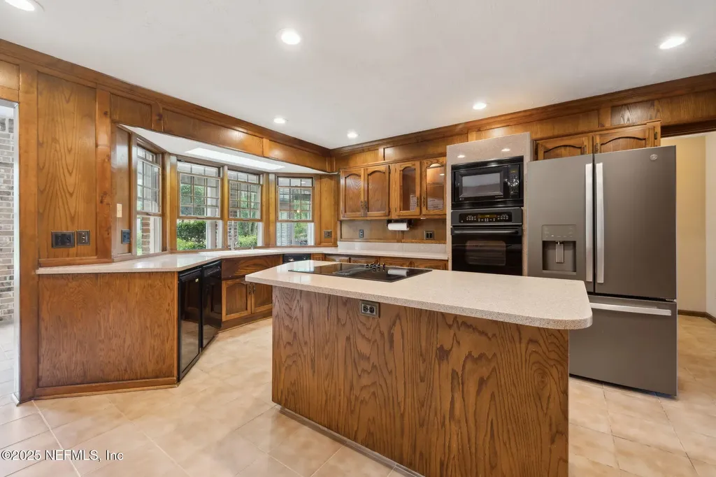 7838 Woodsdale Lane Jacksonville FL 32256