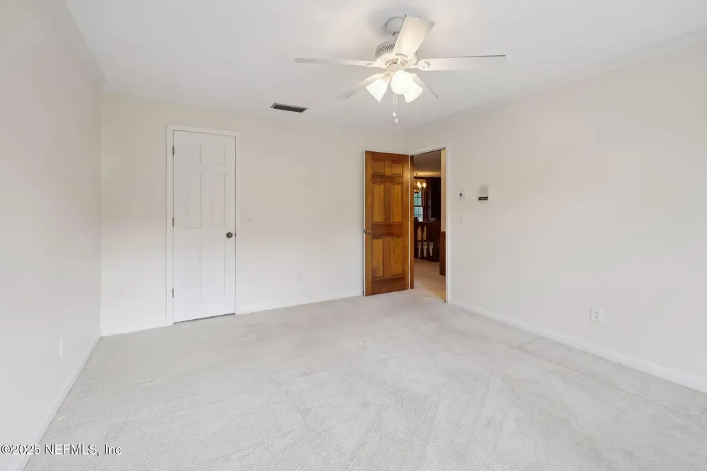 7838 Woodsdale Lane Jacksonville FL 32256
