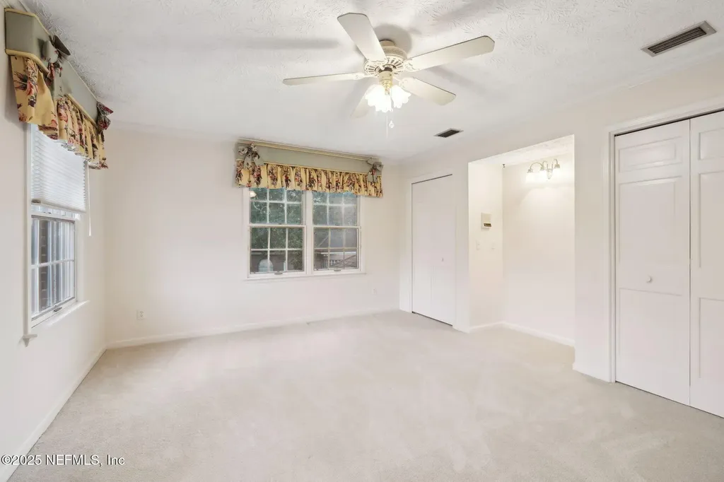 7838 Woodsdale Lane Jacksonville FL 32256