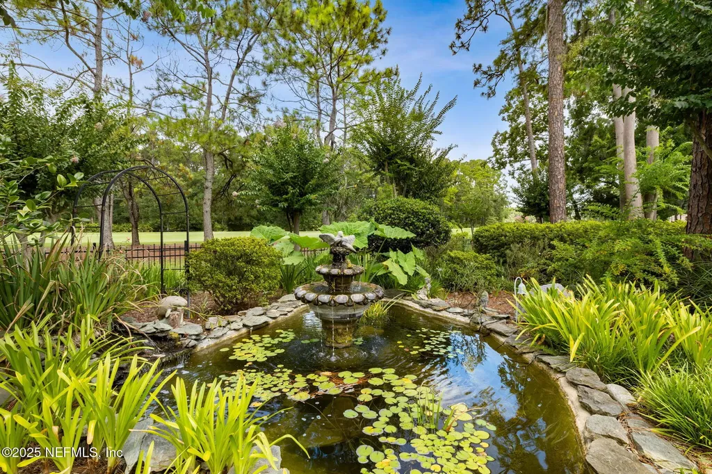7838 Woodsdale Lane Jacksonville FL 32256
