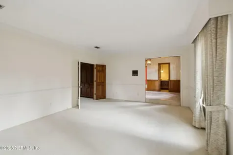 7838 Woodsdale Lane Jacksonville FL 32256