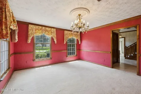 7838 Woodsdale Lane Jacksonville FL 32256