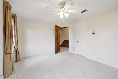 7838 Woodsdale Lane Jacksonville FL 32256