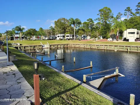 1074 Front Street #50b Street Welaka FL 32193