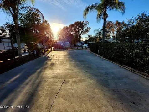 1074 Front Street #50b Street Welaka FL 32193