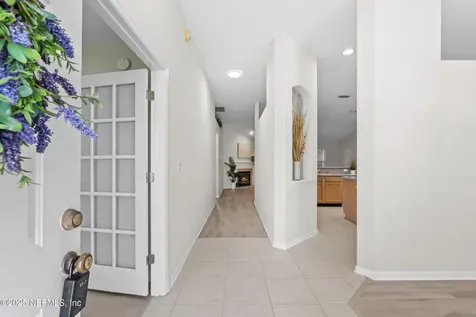 5586 Loon Lake Court Jacksonville FL 32258