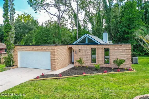 8618 Boxberry Lane Jacksonville FL 32244