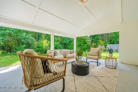 8618 Boxberry Lane Jacksonville FL 32244