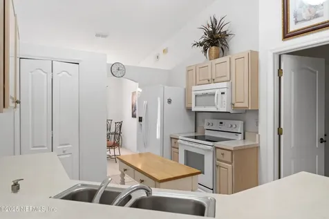 23 Woodside Drive Palm Coast FL 32164