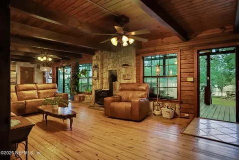 432 Branscomb Road Green Cove Springs FL 32043