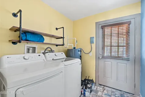 1745 Belmonte Avenue Jacksonville FL 32207