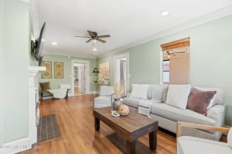 1745 Belmonte Avenue Jacksonville FL 32207