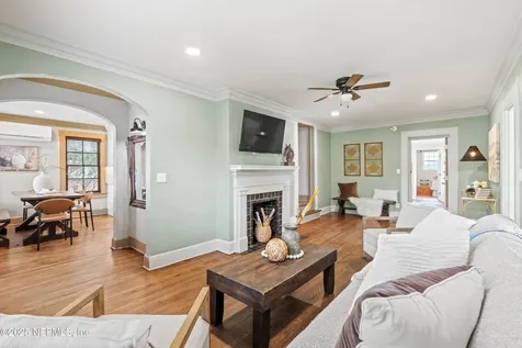 1745 Belmonte Avenue Jacksonville FL 32207
