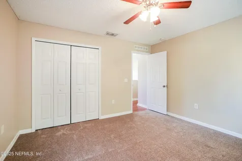 4303 Woodley Creek Road Jacksonville FL 32218