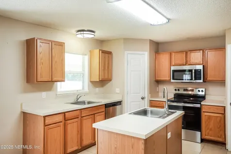 4303 Woodley Creek Road Jacksonville FL 32218