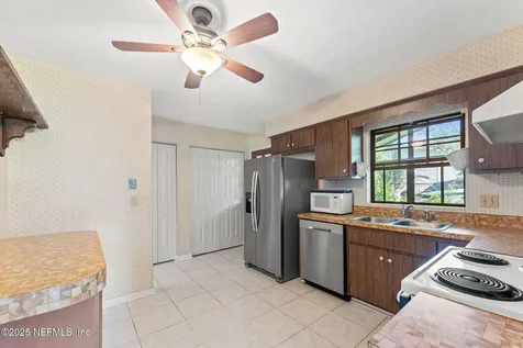 4038 Sabel Drive Jacksonville FL 32277