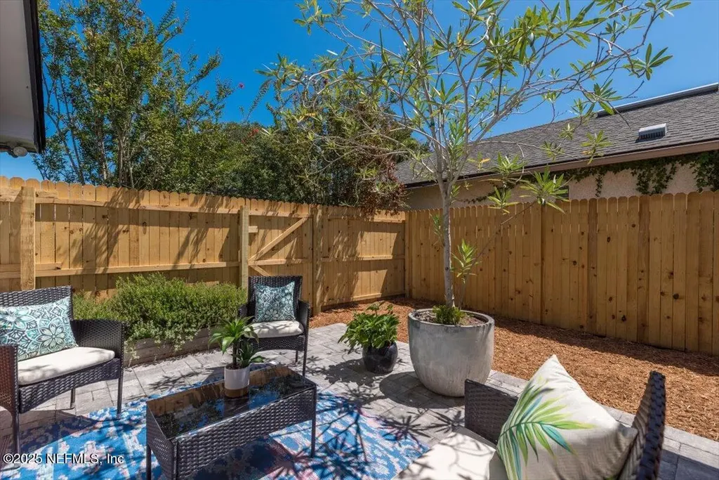 1193 Linkside Court E Atlantic Beach FL 32233