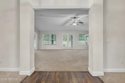 9559 Garden Street Jacksonville FL 32219