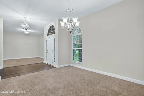 9559 Garden Street Jacksonville FL 32219