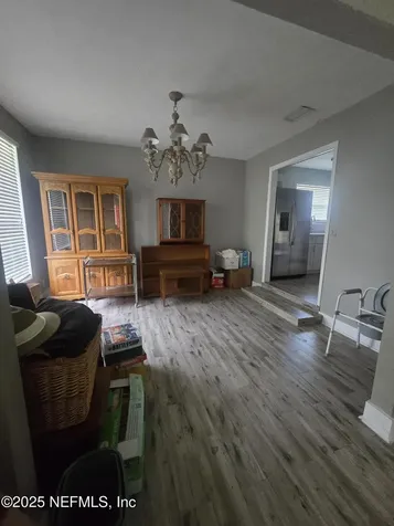 1006 Parkridge Circle W Jacksonville FL 32211
