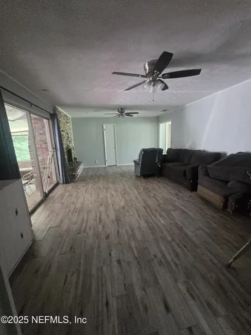1006 Parkridge Circle W Jacksonville FL 32211