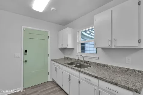 2480 Drake Avenue Jacksonville FL 32218