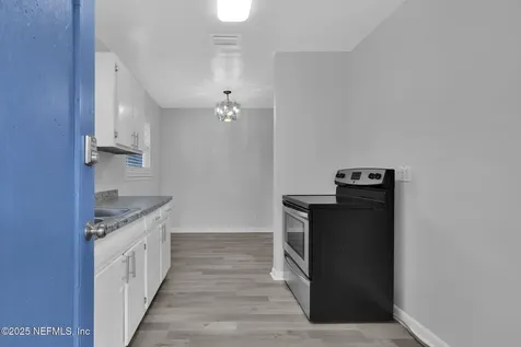 2480 Drake Avenue Jacksonville FL 32218