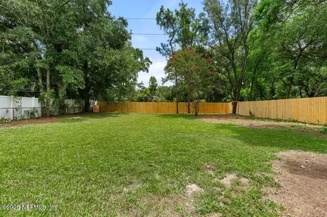 2057 Gamewell Road Jacksonville FL 32211