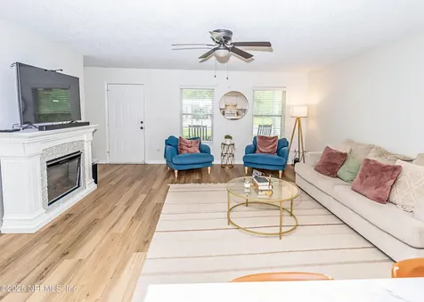 829 E Shuey Avenue Macclenny FL 32063