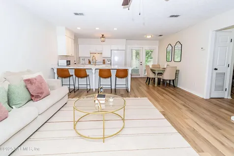 829 E Shuey Avenue Macclenny FL 32063